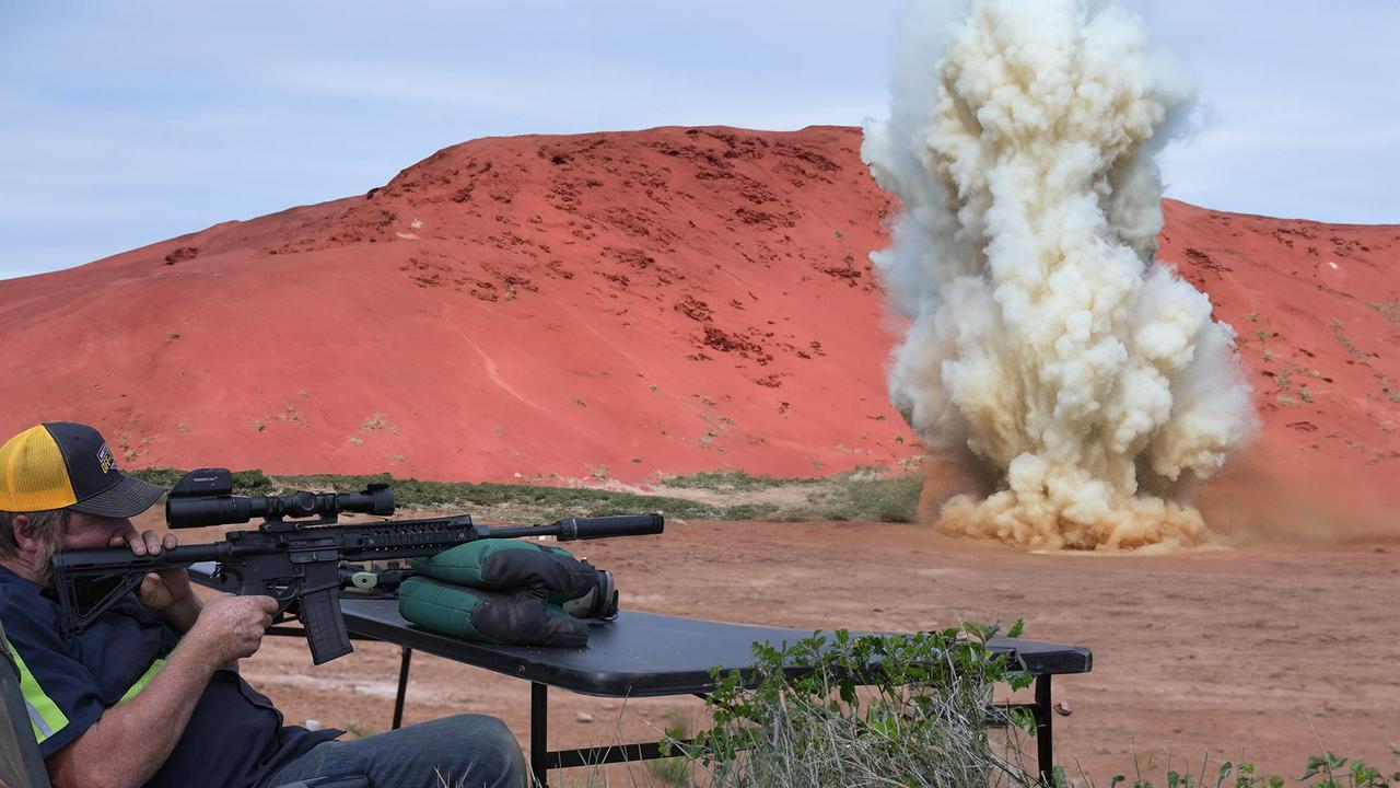 Tic Tac Toe With Explosions