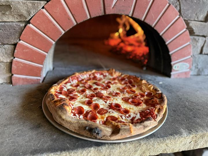 Making Pittsburgh Style Pizza - Shop Chef 